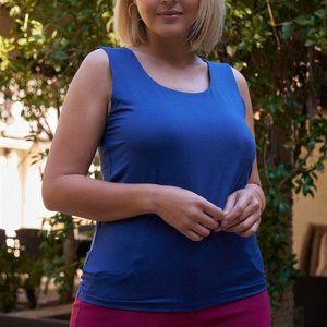 Sleeveless Round Neck Tank Top